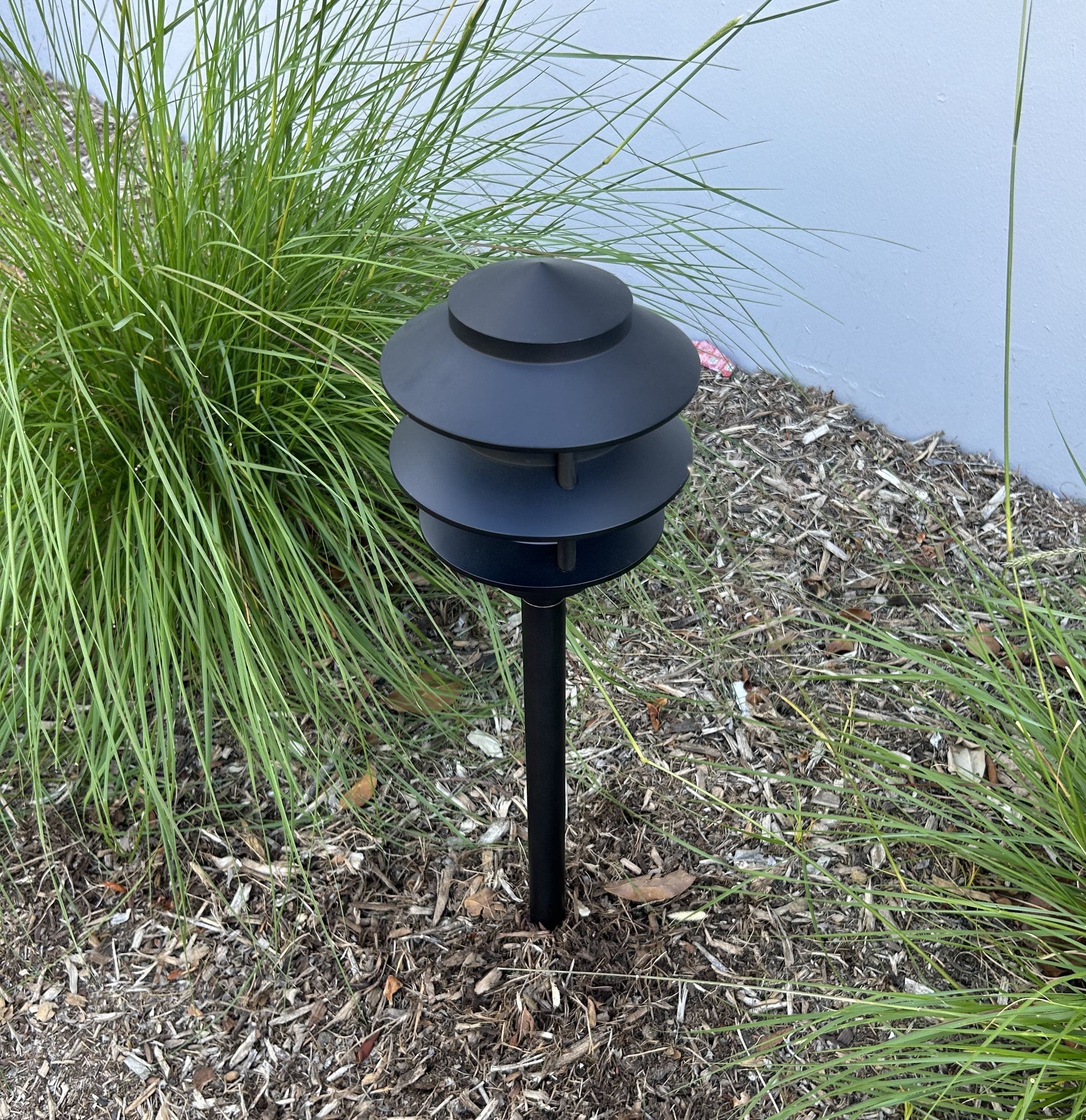 Bougie Solid Cast Brass Pagoda Path &amp; Area Light Black Finish Low Voltage Outdoor Lighting