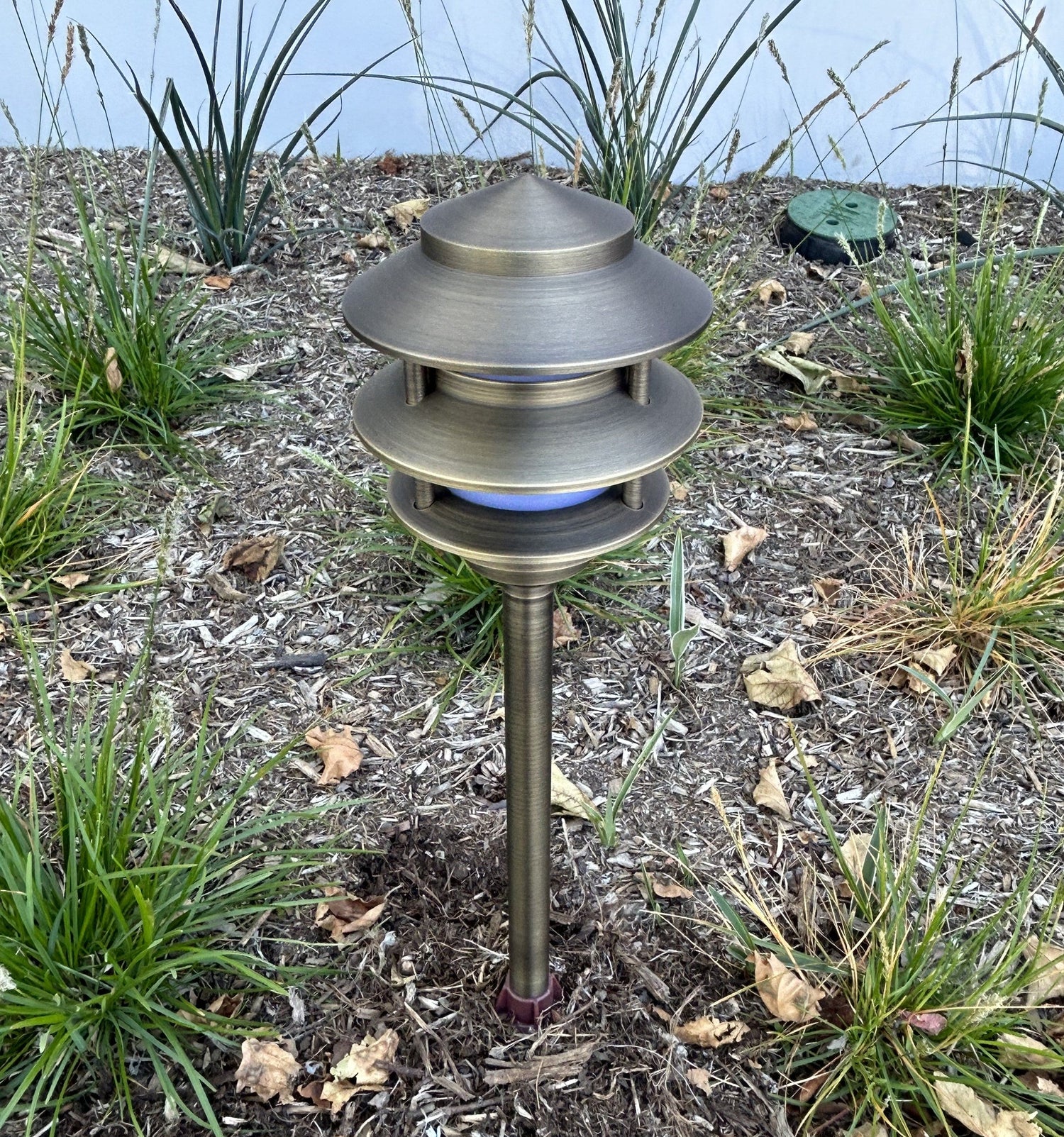 Bougie Solid Cast Brass Pagoda Path &amp; Area Light Antique Bronze Low Voltage Outdoor Lighting